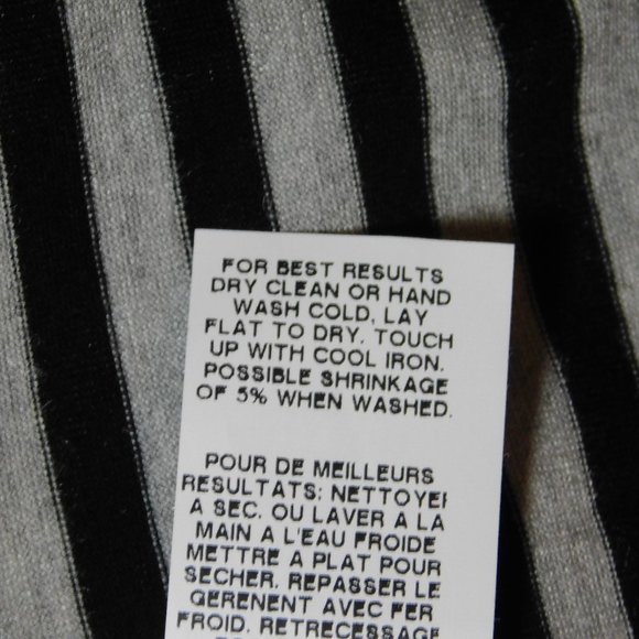 Robert Michaels Soft & Stretchy Striped V-Neck Bell-Sleeve Dress NWT - Picture 4 of 6